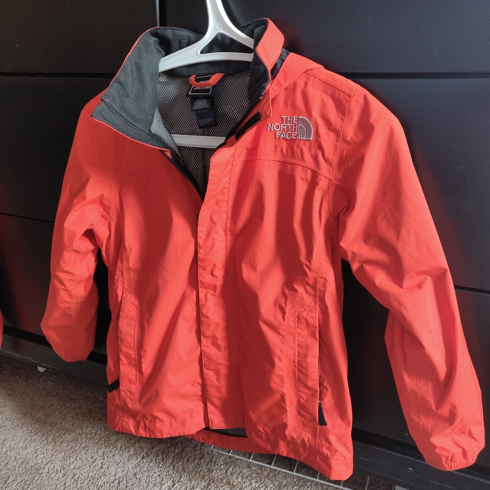 The North Face boys rain jacket xs/6